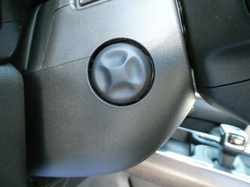 Certified 2025 Chevrolet Silverado 1500 High Country w/ Midnight Edition image 28