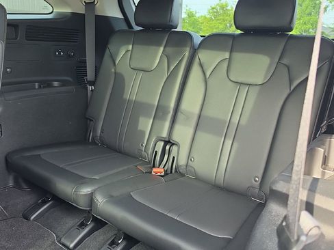 Used 2023 Kia Sorento SX AWD/4WD image 11