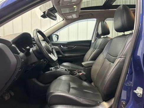 Used 2018 Nissan Rogue SL image 18