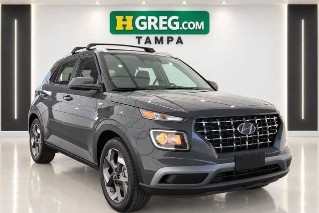 Used 2024 Hyundai Venue SEL FWD image 4