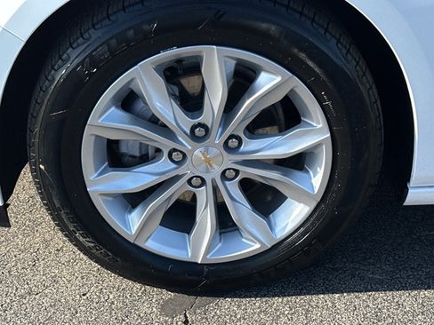 Certified 2024 Chevrolet Malibu LT image 9