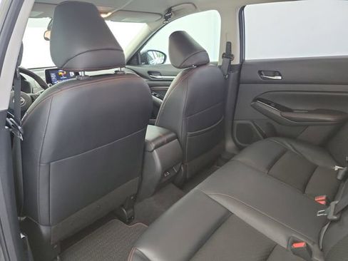 Used 2023 Nissan Altima 2.5 SR FWD image 14