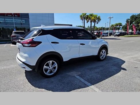 Used 2025 Nissan Kicks Play S image 35