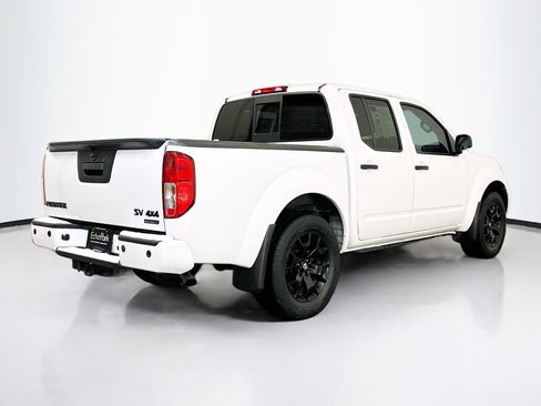 Used 2021 Nissan Frontier SV w/ Midnight Edition Floor Mats image 9