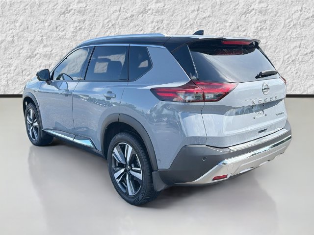 Used 2021 Nissan Rogue Platinum FWD image 5