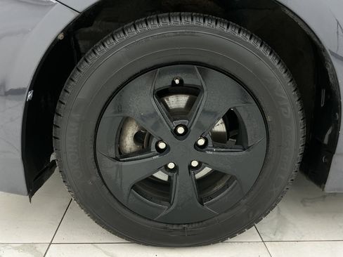 Used 2013 Toyota Prius Two FWD image 22