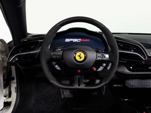 Used 2025 Ferrari SF90 Spider AWD/4WD image 5