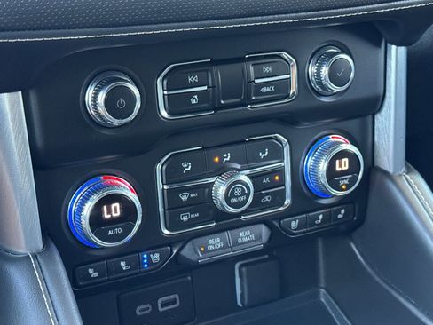 Certified 2023 GMC Yukon XL SLT RWD image 23