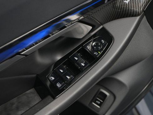 Used 2026 BMW M5 w/ Carbon Package image 40