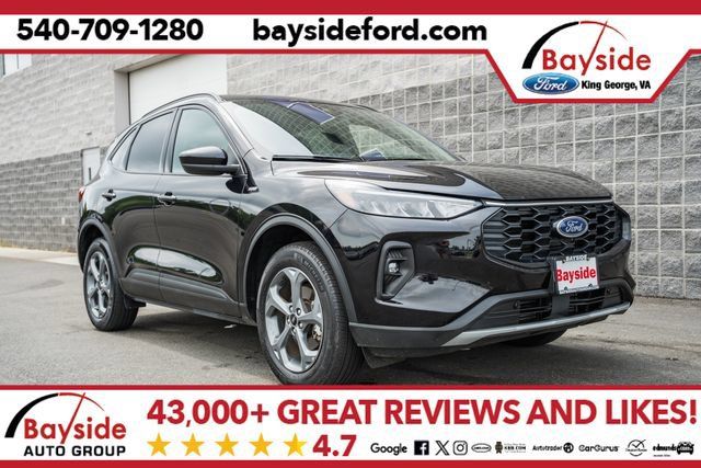 Used 2025 Ford Escape ST-Line Select AWD/4WD image 1