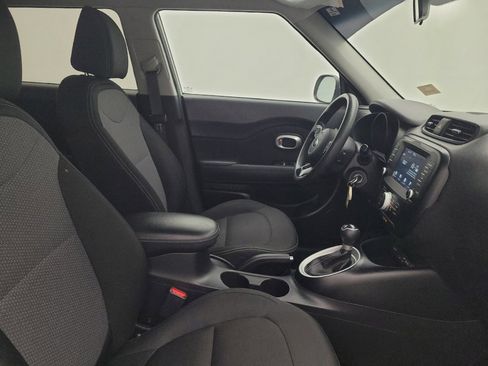 Used 2019 Kia Soul + FWD image 21