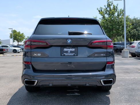 Used 2022 BMW X5 xDrive45e w/ M Sport Package AWD/4WD image 8
