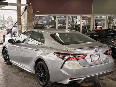 Used 2023 Toyota Camry SE AWD/4WD image 10