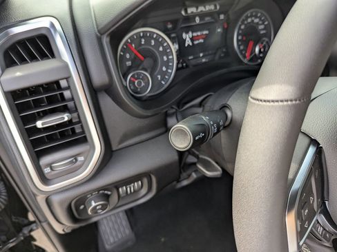 New 2026 RAM 1500 Big Horn AWD/4WD image 21
