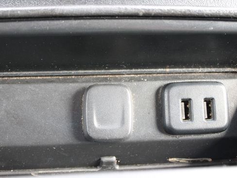 Used 2020 GMC Yukon XL Denali image 32