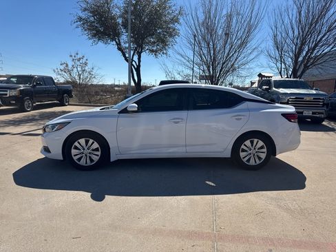 Certified 2021 Nissan Sentra S image 2