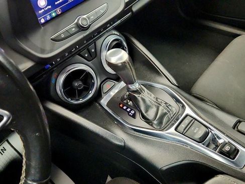 Used 2020 Chevrolet Camaro LT RWD image 15