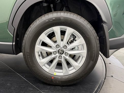 New 2026 Toyota Corolla Cross LE FWD image 15