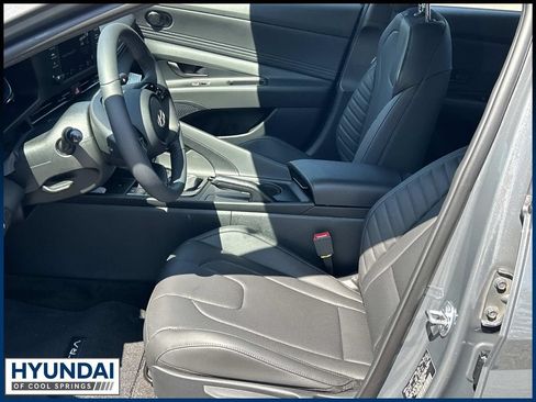 New 2026 Hyundai Elantra SEL Sport FWD image 13