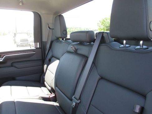 New 2026 GMC Sierra 3500 SLT AWD/4WD image 13