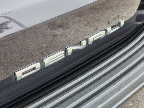 Certified 2023 GMC Yukon XL Denali w/ Denali Reserve Package image 10