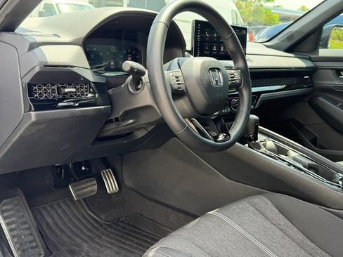 Used 2025 Honda Accord Sport image 11