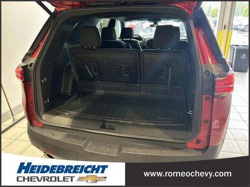 Used 2023 Chevrolet Traverse LT w/ LPO, Floor Liner Package AWD/4WD image 15