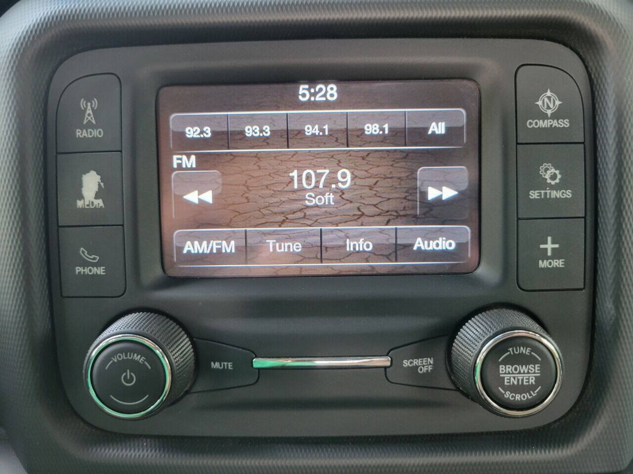 Used 2018 Jeep Wrangler Sport AWD/4WD image 25