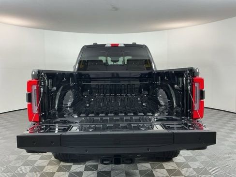 Used 2023 Ford F350 Platinum w/ FX4 Off-Road Package AWD/4WD image 7