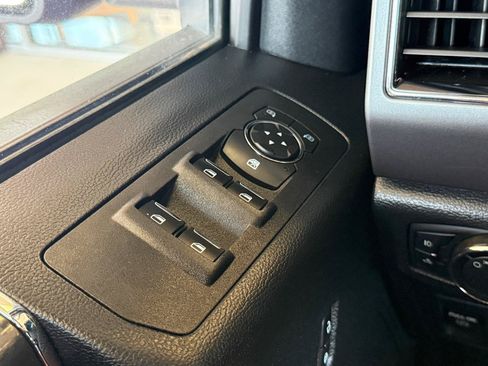 Used 2019 Ford F150 XLT w/ Equipment Group 302A Luxury AWD/4WD image 19