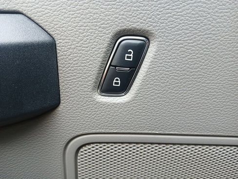 Used 2022 Ford F350 XL w/ Power Equipment Group image 43