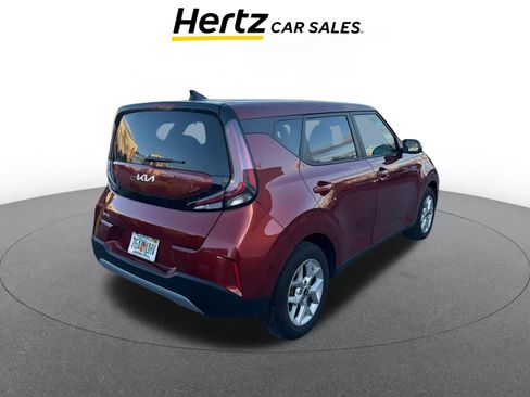 Used 2025 Kia Soul LX w/ LX Technology Package image 5