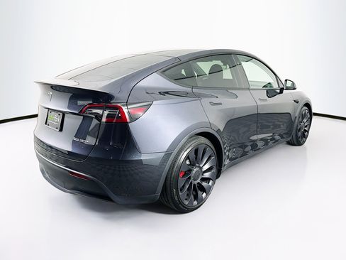 Used 2024 Tesla Model Y Performance AWD/4WD image 9