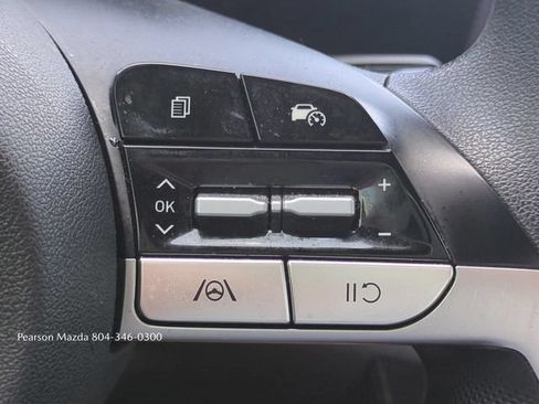 Used 2024 Hyundai Elantra SEL FWD image 25