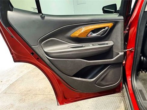 Used 2018 GMC Terrain SLE image 22