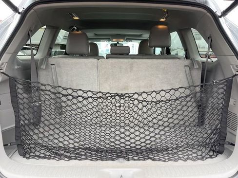 Used 2016 Toyota Highlander XLE image 25