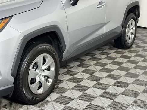 Used 2023 Toyota RAV4 LE AWD/4WD image 13