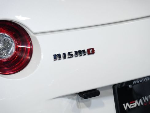 Used 2016 Nissan GT-R NISMO AWD/4WD image 20