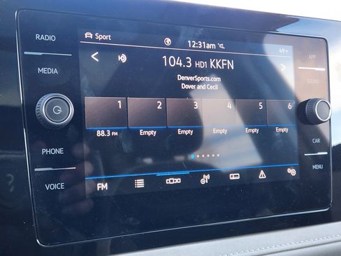 New 2025 Volkswagen Taos SE image 27