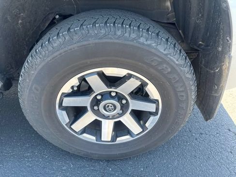 Used 2024 Toyota 4Runner TRD Off-Road Premium w/ Moonroof Package AWD/4WD image 6