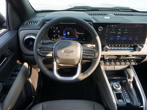 New 2025 Chevrolet Colorado ZR2 w/ Technology Package image 12