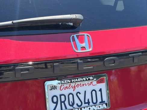 Used 2025 Honda Pilot EX-L image 26