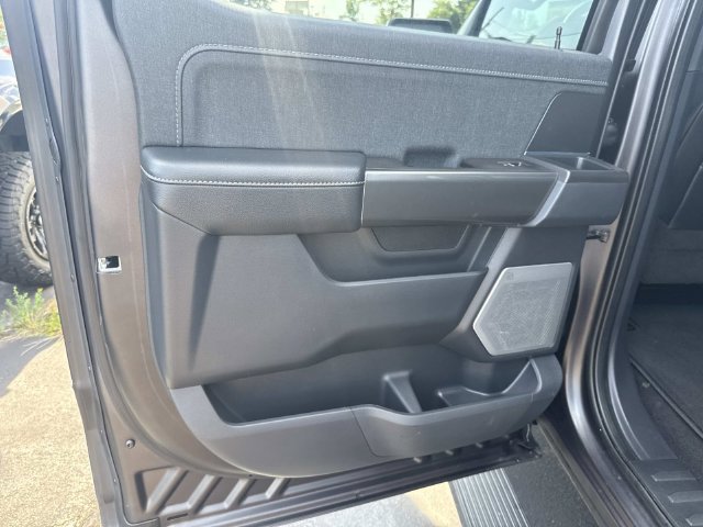 Used 2022 Ford F150 Lariat w/ Equipment Group 502A High AWD/4WD image 17