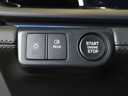 Certified 2025 Porsche Panamera 4S AWD/4WD image 22