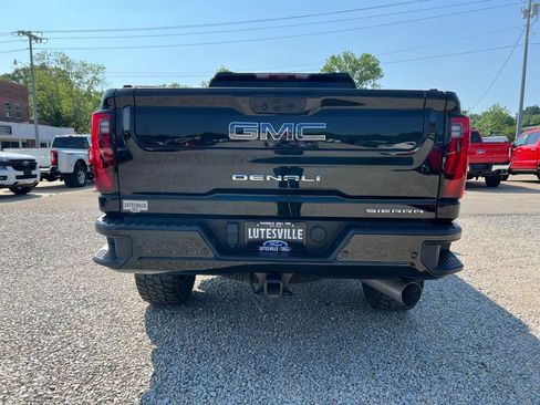 Used 2024 GMC Sierra 2500 Denali Ultimate image 7