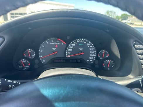 Used 1998 Chevrolet Corvette Convertible w/ Memory Pkg RWD image 13