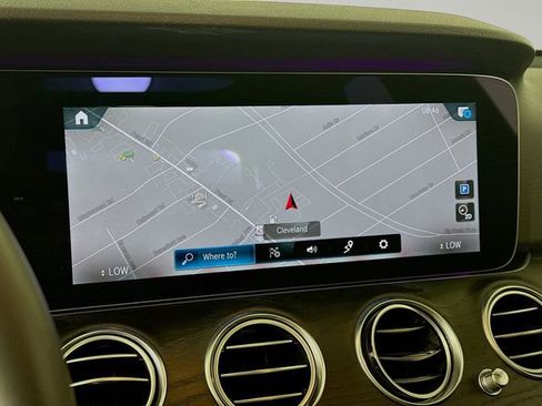 Used 2021 Mercedes-Benz E 350 4MATIC Sedan image 13