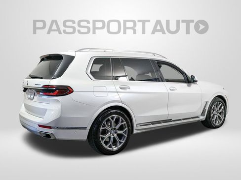 Used 2023 BMW X7 xDrive40i image 6