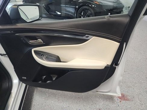 Used 2017 Chevrolet Impala Premier w/ Enhanced Convenience Package image 18