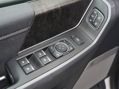 Used 2024 Ford F350 Lariat image 19